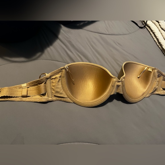 36C strapless tan bra - Picture 3 of 3